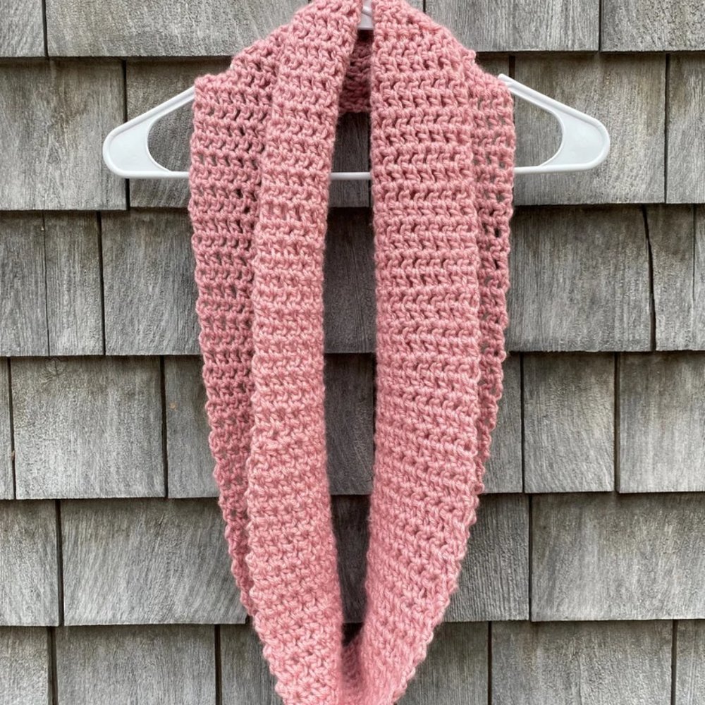 Handmade Infinity Scarf, Rose Color, Soft NWT